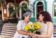 /content/dam/uhc/uhone/health-and-wellness/wide-GrandmotherAndGranddaughterOutside-1887391523_0_1.jpg